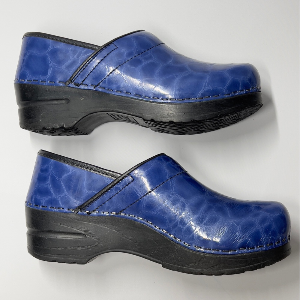 Sanita Ariana Professional Blue stapled Slip-On Work Clog Shoes EU 36 YS 5 - Picture 7 of 8